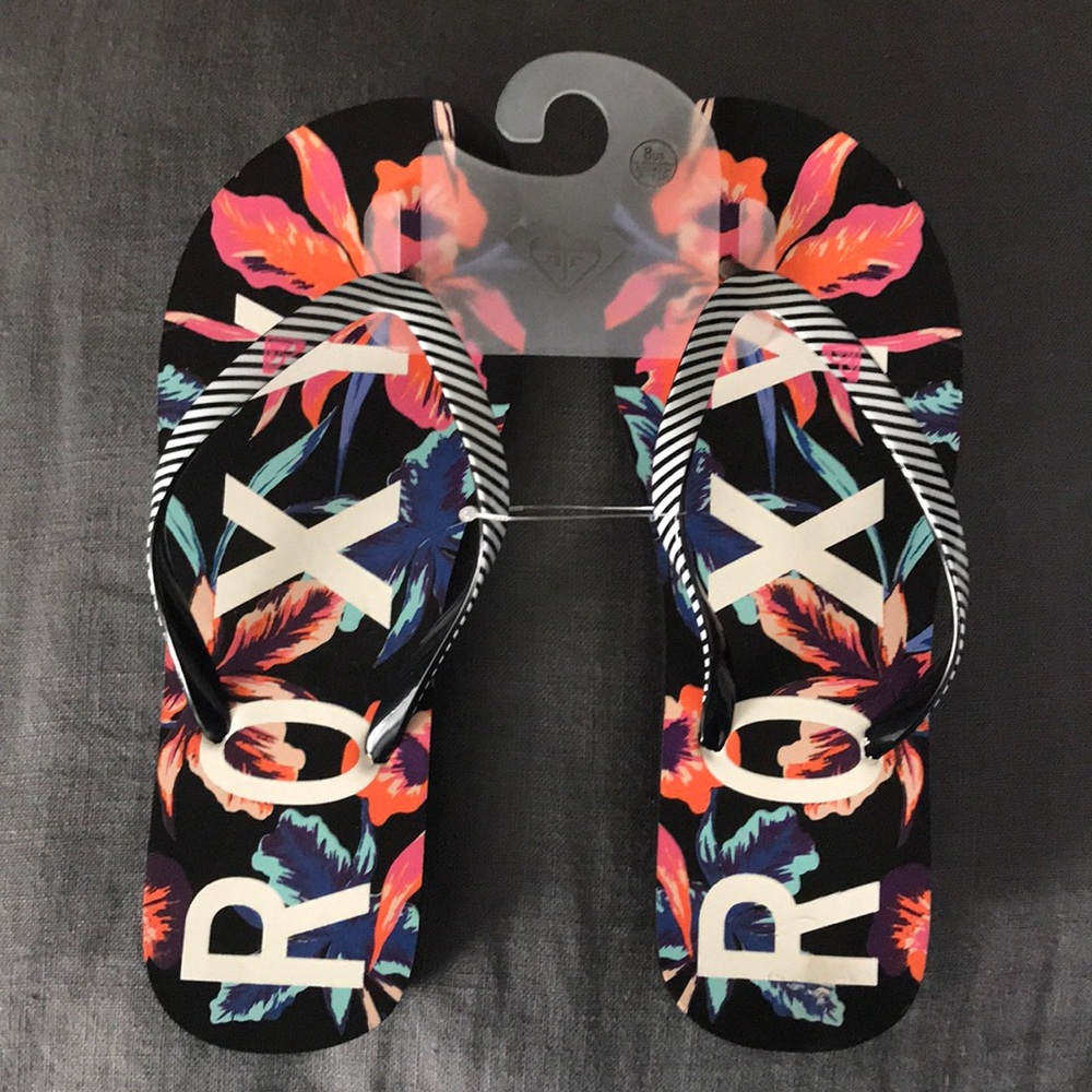 Roxy Sandals size 8